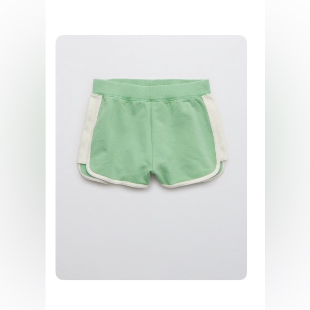Offline by Aerie Throwback Fleece Shorts - Green Pop - XL